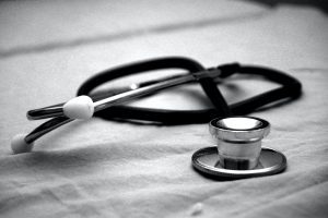 AT/MP : La présomption d’imputabilité au travail d’une lésion consécutive à un AT/MP s’étend à l ...